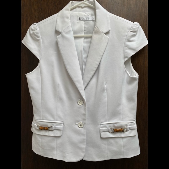 New York & Company Blazer - Picture 2 of 4